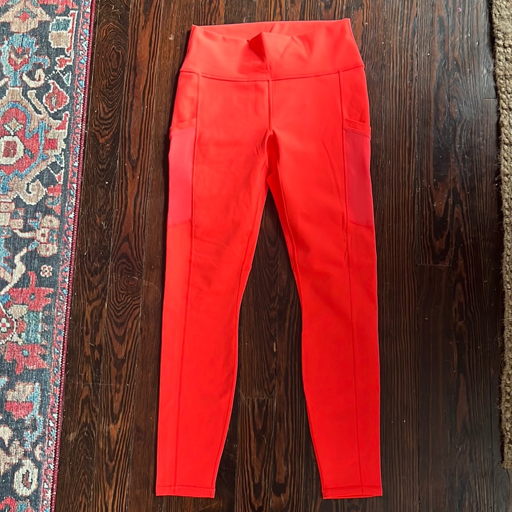 NEW fabletics on the go leggings